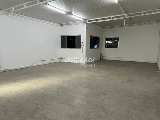Galpão / Barracão com 429m², para alugar, no bairro Pampulha em Belo Horizonte