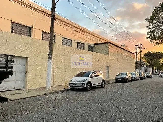 Galpão / Barracão com 1100m², para alugar, no bairro Jordanópolis em São Bernardo do Campo