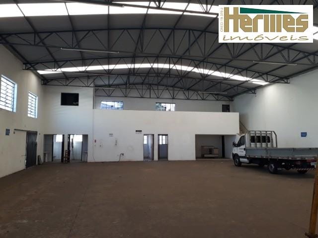 Foto do Galpão / Barracão - Barracão para locação no bairro Santa Cecília em Paulínia/SP, com 430 m² de área construída e 4 vagas de estacionamento | Hermes Imóveis