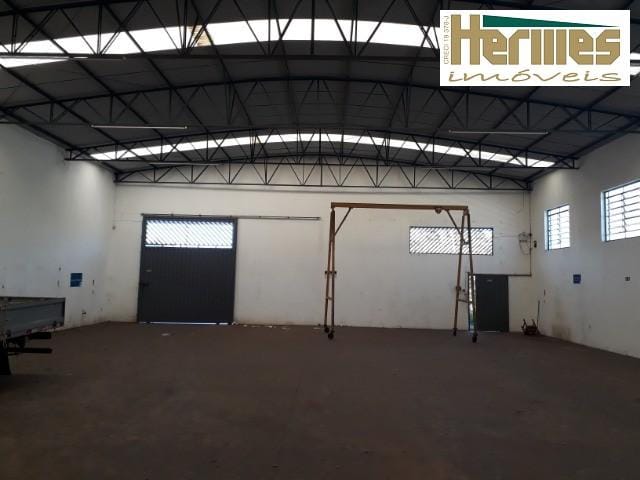 Foto do Galpão / Barracão - Barracão para locação no bairro Santa Cecília em Paulínia/SP, com 430 m² de área construída e 4 vagas de estacionamento | Hermes Imóveis