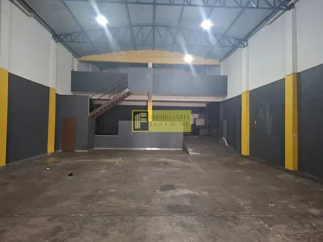 Galpão / Barracão com 429m², para alugar, no bairro Parque Industrial em São José do Rio Preto