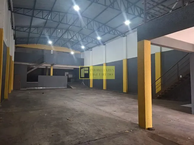 Galpão / Barracão com 429m², para alugar, no bairro Parque Industrial em São José do Rio Preto