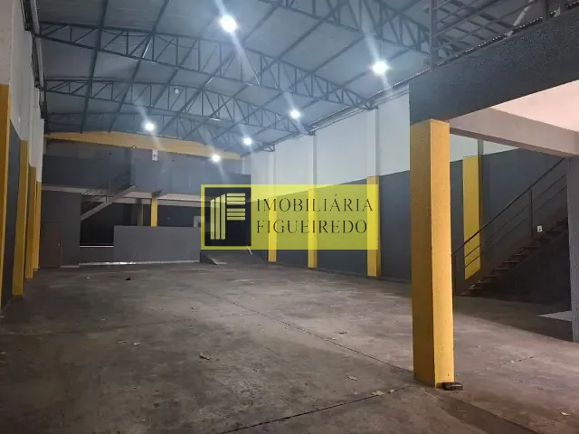 Galpão / Barracão com 429m², para alugar, no bairro Parque Industrial em São José do Rio Preto