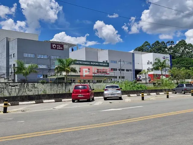 Galpão / Barracão com 1080m², para alugar, no bairro Centro em Vargem Grande Paulista