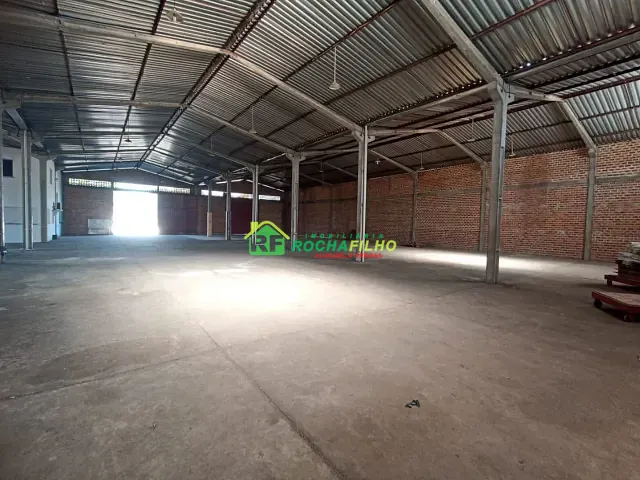 Galpão / Barracão com 1200m², para alugar, no bairro Areias em Teresina