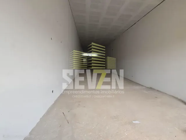 Galpão / Barracão com 240m², para alugar, no bairro Jardim Terra Branca em Bauru