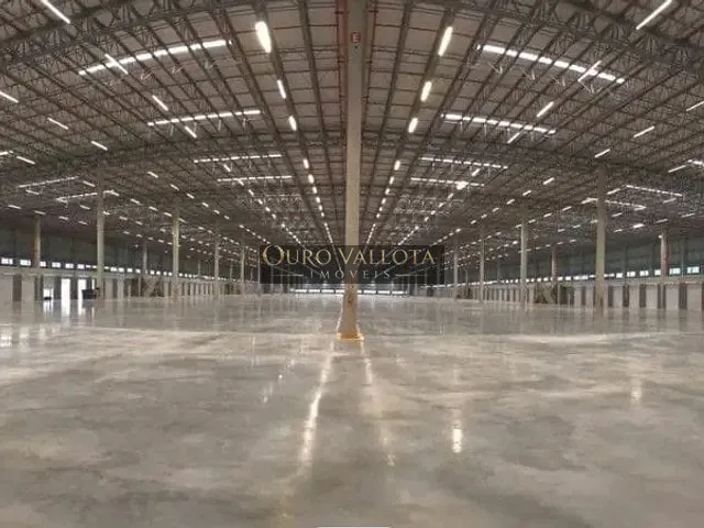 Galpão / Barracão com 2870m², para alugar, no bairro Vila Nova Bonsucesso em Guarulhos