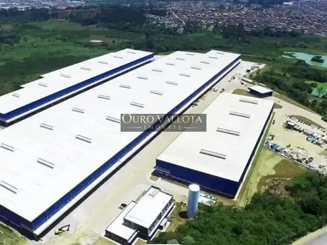Galpão / Barracão com 2870m², para alugar, no bairro Vila Nova Bonsucesso em Guarulhos