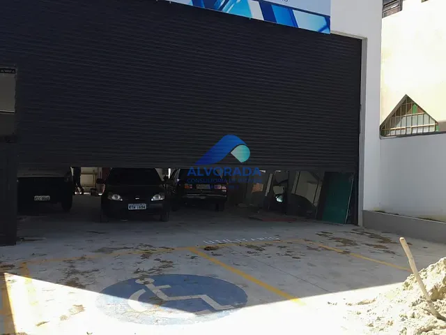 Galpão / Barracão para alugar, no bairro Jardim Ismênia em São José dos Campos