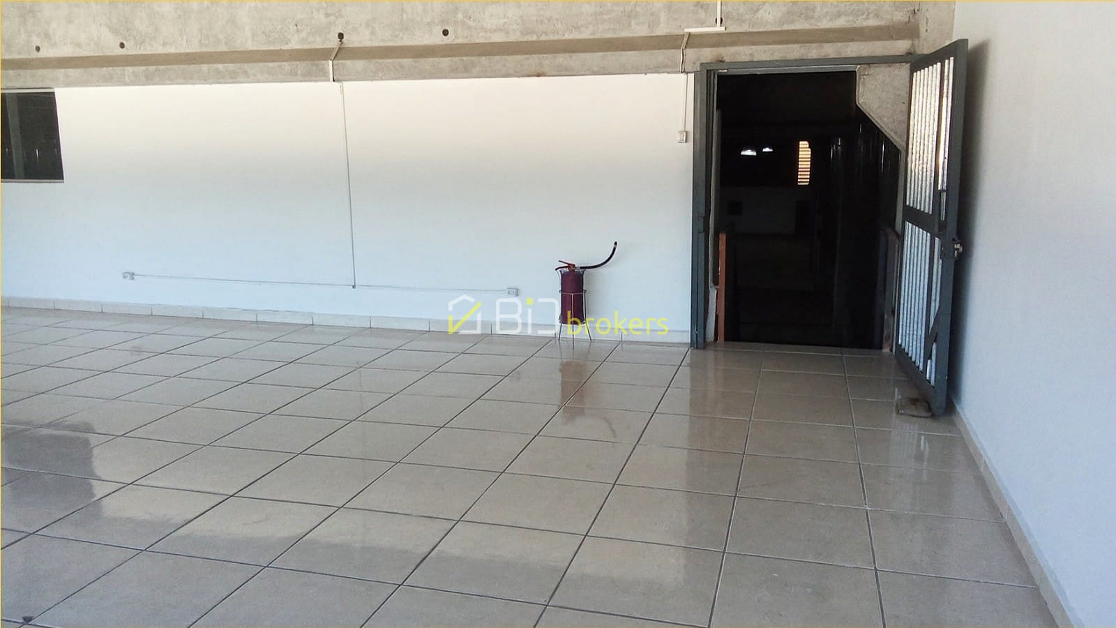 Depósito-Galpão-Armazém para alugar, 1000m² - Foto 9