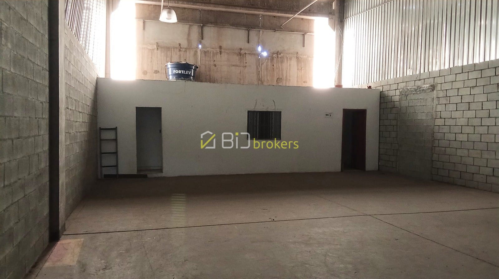 Depósito-Galpão-Armazém para alugar, 1000m² - Foto 13