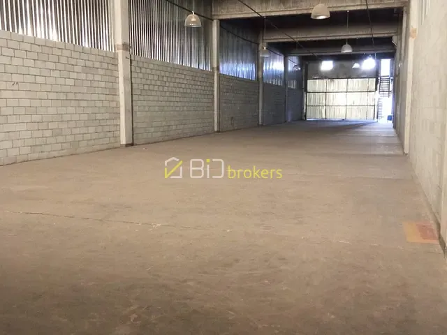 Galpão / Barracão para alugar, no bairro Parque São Domingos em São Paulo