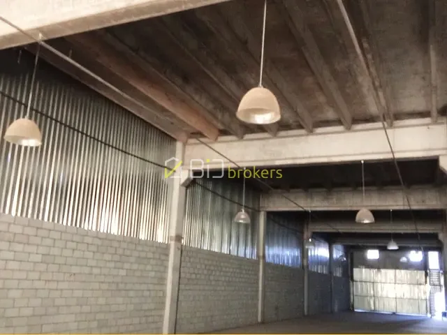 Galpão / Barracão para alugar, no bairro Parque São Domingos em São Paulo