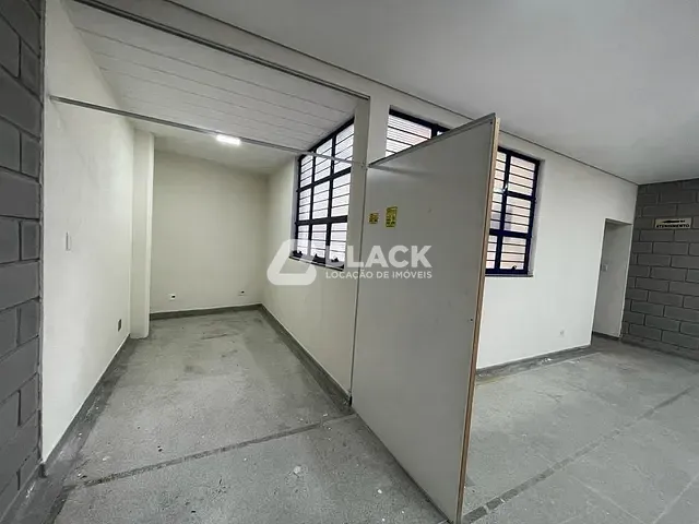 Galpão / Barracão à venda ou para alugar, no bairro Jardim Zulmira em Sorocaba