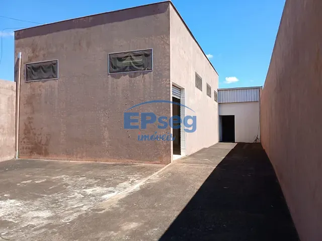 Galpão / Barracão à venda ou para alugar, no bairro Jardim Marissol em Londrina