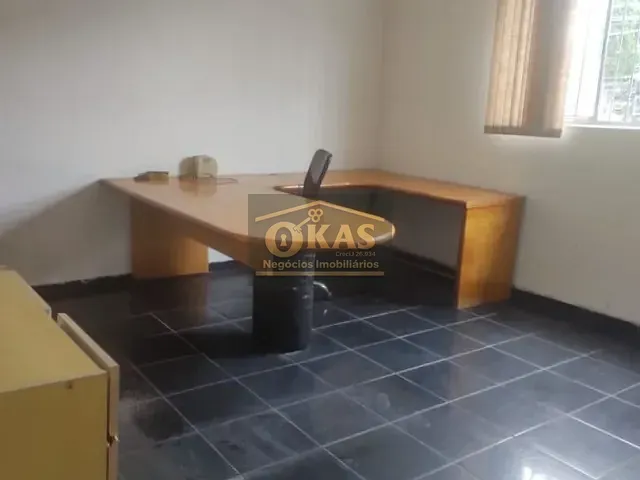 Galpão / Barracão com 600m², para alugar, no bairro Vila Lúcia em Poá