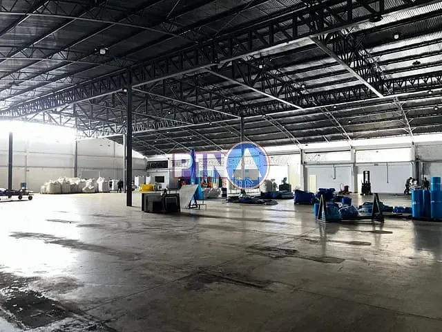 Galpão / Barracão com 4270m², para alugar, no bairro Feliz em Goiânia