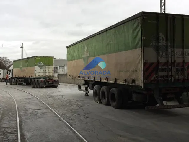 Galpão / Barracão com 6512m², para alugar, no bairro Vila Zizinha em São José dos Campos