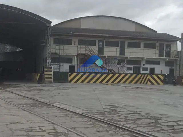 Galpão / Barracão com 6512m², para alugar, no bairro Vila Zizinha em São José dos Campos