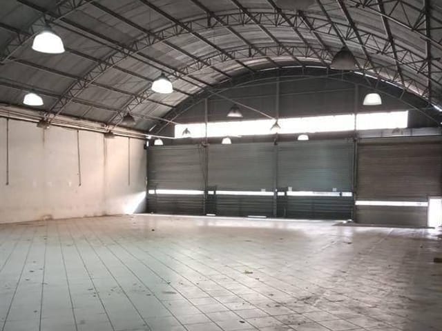 Galpão / Barracão com 1000m², para alugar, no bairro Vila Tibiriçá em Santo André