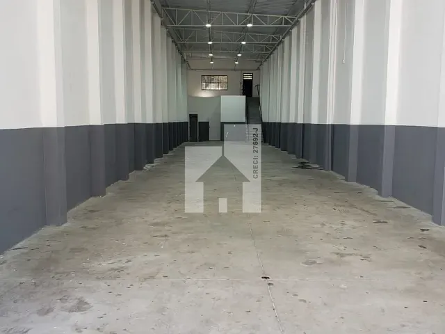 Galpão / Barracão à venda ou para alugar, no bairro Centro em Jundiaí