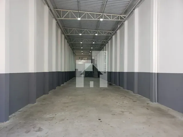 Galpão / Barracão à venda ou para alugar, no bairro Centro em Jundiaí