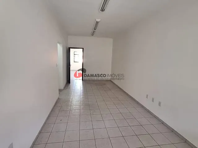 Galpão / Barracão com 350m², para alugar, no bairro Jardim em Santo André