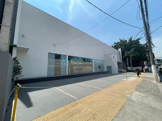 Galpão / Barracão com 938m², para alugar, no bairro Jardim Jaraguá (São Domingos) em São Paulo