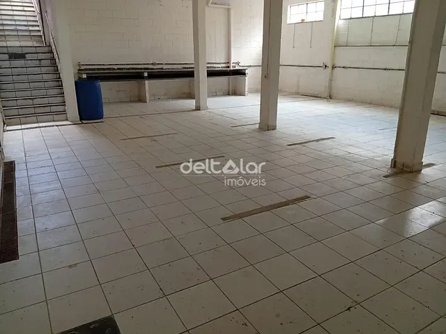 Galpão / Barracão com 260m², para alugar, no bairro Etelvina Carneiro em Belo Horizonte