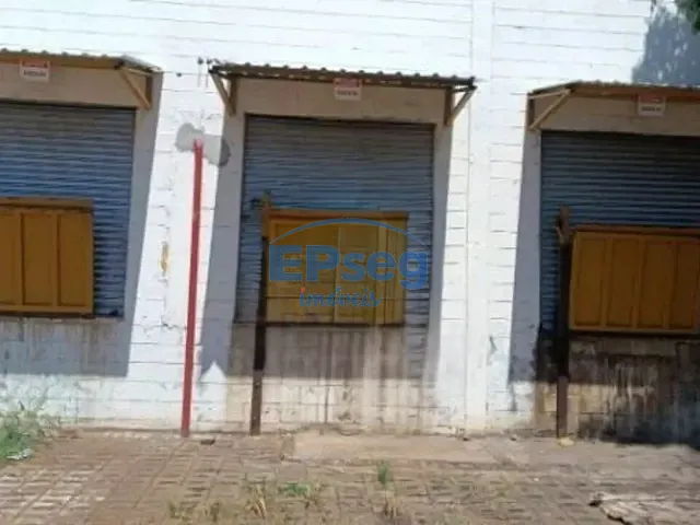Galpão / Barracão com 2500m², para alugar, no bairro Helena em Londrina