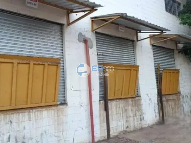 Galpão / Barracão com 2500m², para alugar, no bairro Helena em Londrina