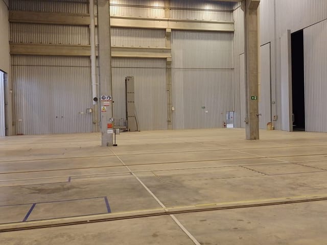 Galpão / Barracão com 7560m², para alugar, no bairro Cidade Industrial em Curitiba