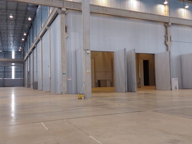 Galpão / Barracão com 7560m², para alugar, no bairro Cidade Industrial em Curitiba