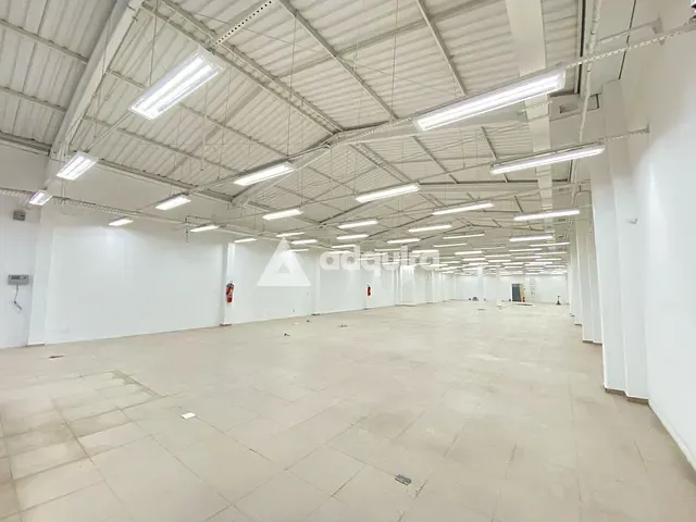 Galpão / Barracão com 800m², para alugar, no bairro Contorno em Ponta Grossa