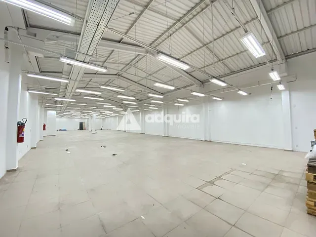 Galpão / Barracão com 800m², para alugar, no bairro Contorno em Ponta Grossa
