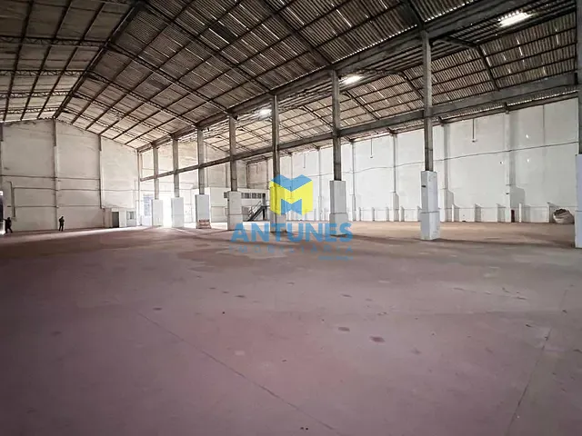 Galpão / Barracão com 2200m², para alugar, no bairro Prazeres em Jaboatão dos Guararapes