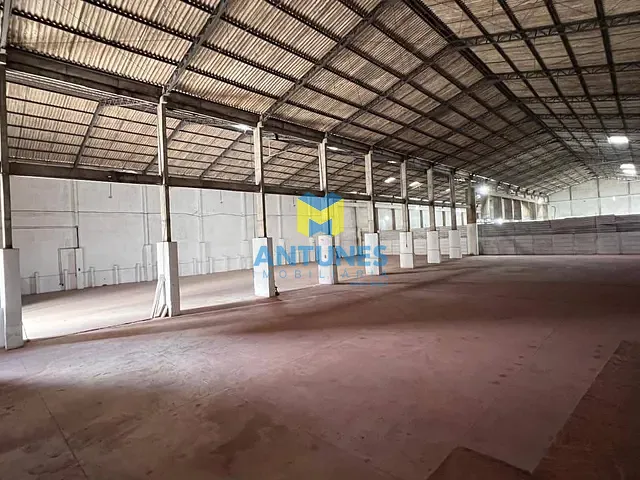 Galpão / Barracão com 2200m², para alugar, no bairro Prazeres em Jaboatão dos Guararapes