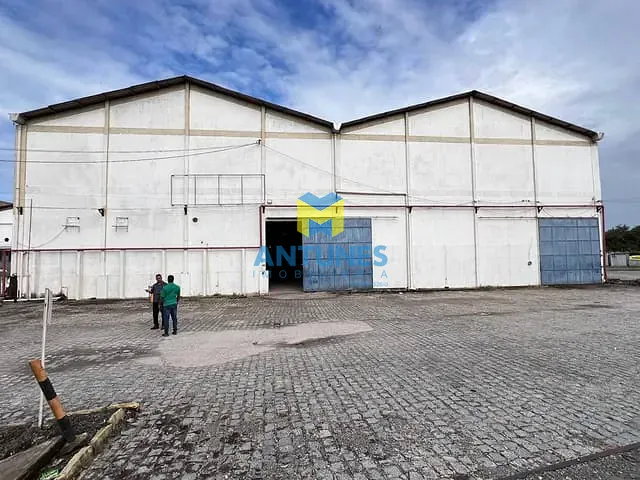 Galpão / Barracão com 2200m², para alugar, no bairro Prazeres em Jaboatão dos Guararapes