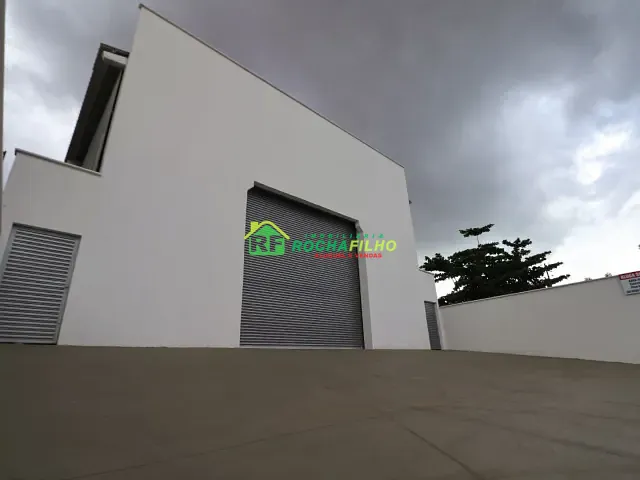 Galpão / Barracão com 630m², para alugar, no bairro Extrema em Teresina