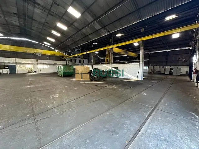 Galpão / Barracão com 13000m², à venda, no bairro Putim em São José dos Campos