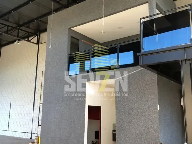 Galpão / Barracão com 726m², à venda, no bairro Vila Santista em Bauru