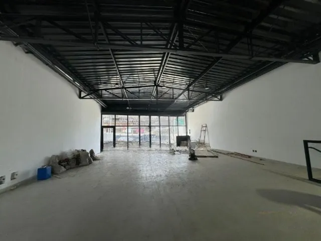 Galpão / Barracão com 200m², para alugar, no bairro Campestre em Santo André