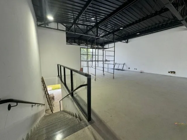 Galpão / Barracão com 200m², para alugar, no bairro Campestre em Santo André