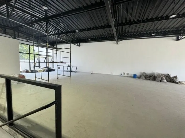 Galpão / Barracão com 200m², para alugar, no bairro Campestre em Santo André