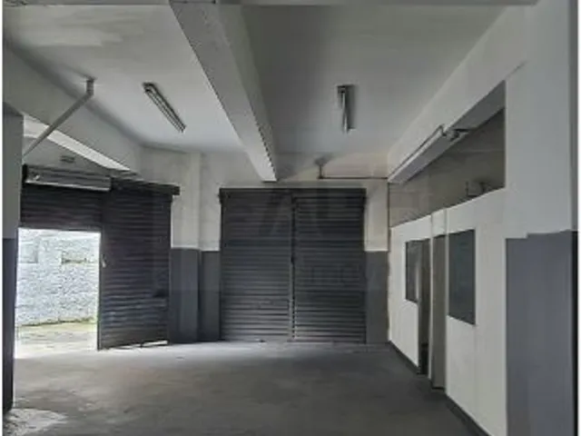 Galpão / Barracão com 340m², para alugar, no bairro Jardim Luso em São Paulo