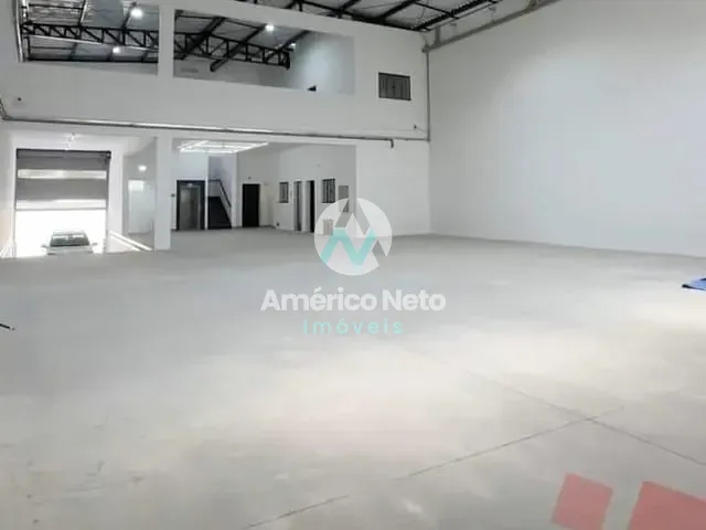 Galpão / Barracão com 633m², para alugar, no bairro Mauá em São Caetano do Sul