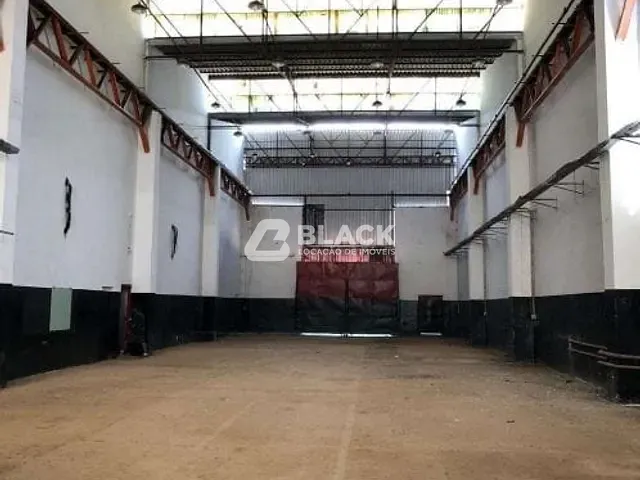 Galpão / Barracão com 5000m², para alugar, no bairro Olho D'água em Alumínio