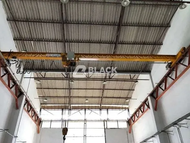 Galpão / Barracão com 5000m², para alugar, no bairro Olho D'água em Alumínio
