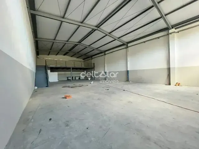 Galpão / Barracão com 380m², para alugar, no bairro Venda Nova em Belo Horizonte