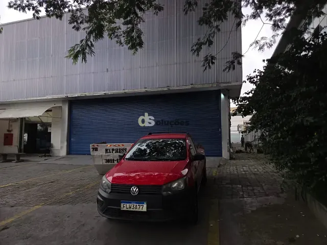 Galpão / Barracão com 2400m², à venda ou para alugar, no bairro Lapa de Baixo em São Paulo